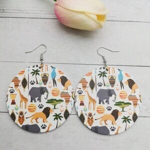 2/$30🌵 Safari Animals Symbols of Africa Earrings Circle Acrylic Lion Elephant